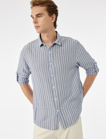 Koton Regular Fit Hemd in Blau: Vorderseite
