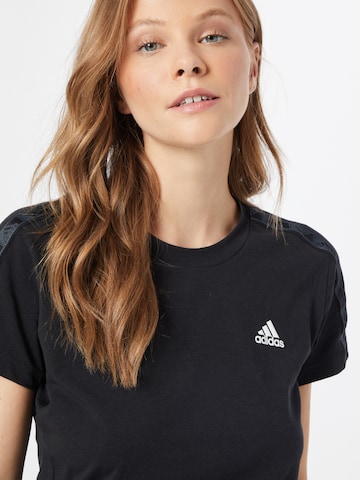 ADIDAS SPORTSWEAR Λειτουργικό μπλουζάκι σε μαύρο