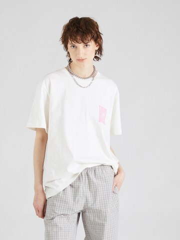 Tricou 'Boyfriend T-Shirt Off White Breezy' de la OH APRIL pe alb: față