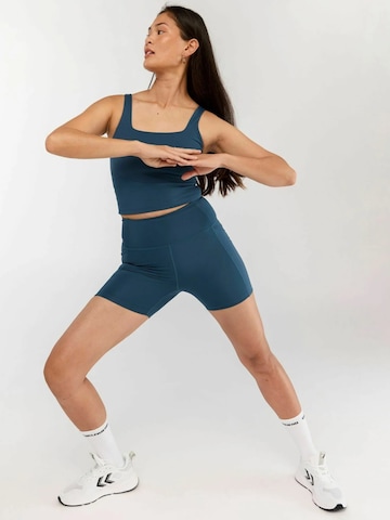 Girlfriend Collective Regular Housut ' Pocket ' värissä sininen