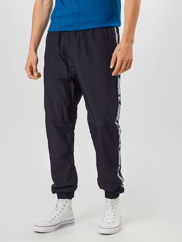 Effilé Pantalon Starter Black Label en noir : devant