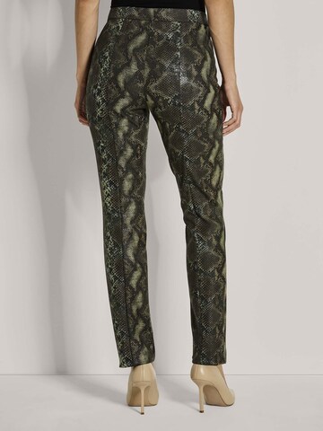 MADELEINE Regular Broek in Groen
