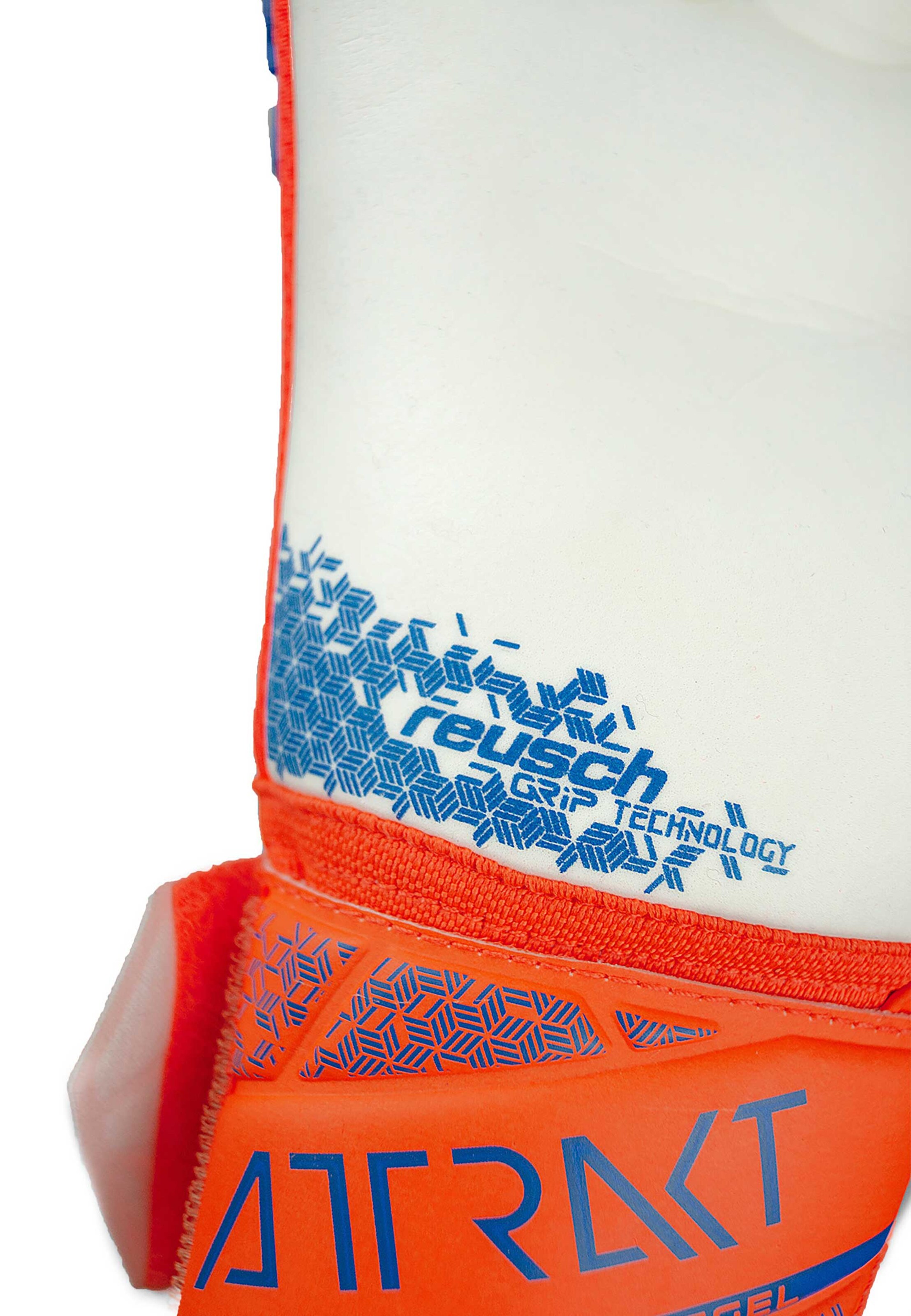 REUSCH Sports gloves 'Attrakt Freegel' in Orange