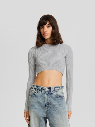 Pull-over Bershka en gris : devant