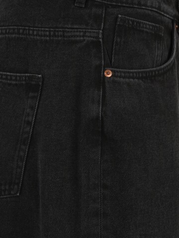 Monki Regular Jeans in Schwarz