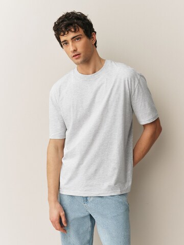 Next Shirt in Grijs: voorkant