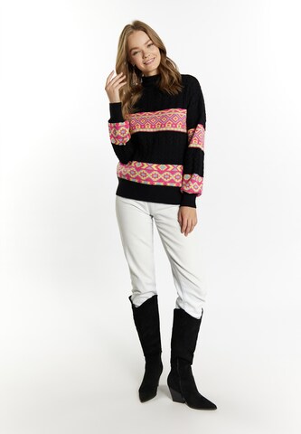 IZIA Sweater in Black