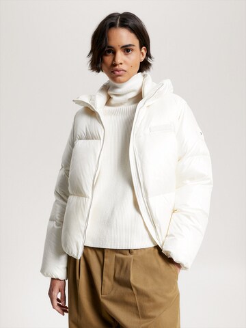 TOMMY HILFIGER Winter Jacket in White: front