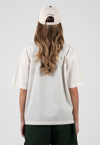 Comfort fit Camicia 'Dugout' di Prohibited in bianco