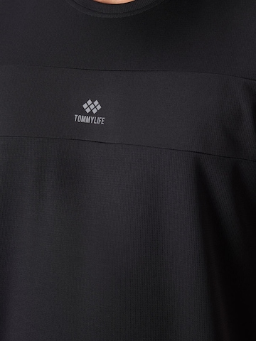 Tommy Life Performance Shirt in Black