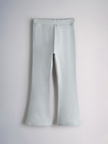 The Set Flared Leggings in Blau