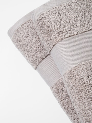L'Arte Milano Beach towel in Grey