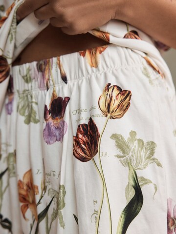 B by Ted Baker Kort pyjamas i vit