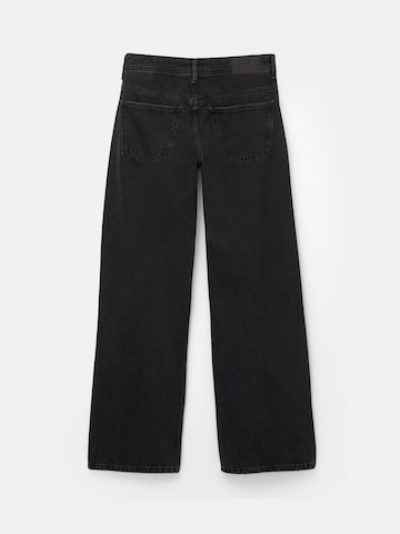 Pull&Bear Zvonové kalhoty Džíny – černá