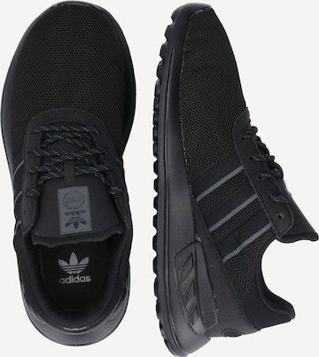 ADIDAS ORIGINALS Tennarit 'La Trainer Lite' värissä musta