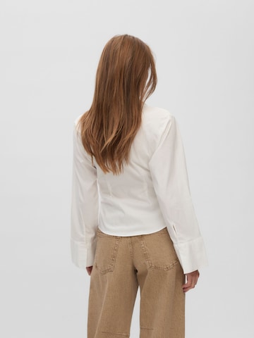 Chemisier 'CELIA' VERO MODA en blanc