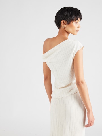 Top di TOPSHOP in bianco