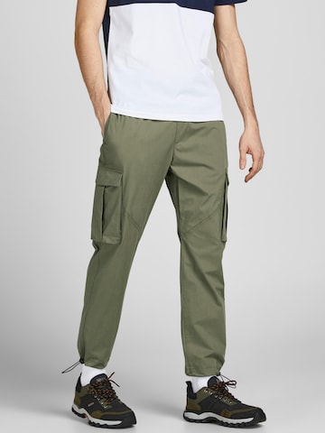 JACK & JONES Tapered Παντελόνι cargo 'Gordon' σε πράσινο: μπροστά