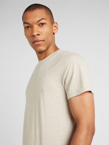 HOLLISTER T-Shirt in Beige