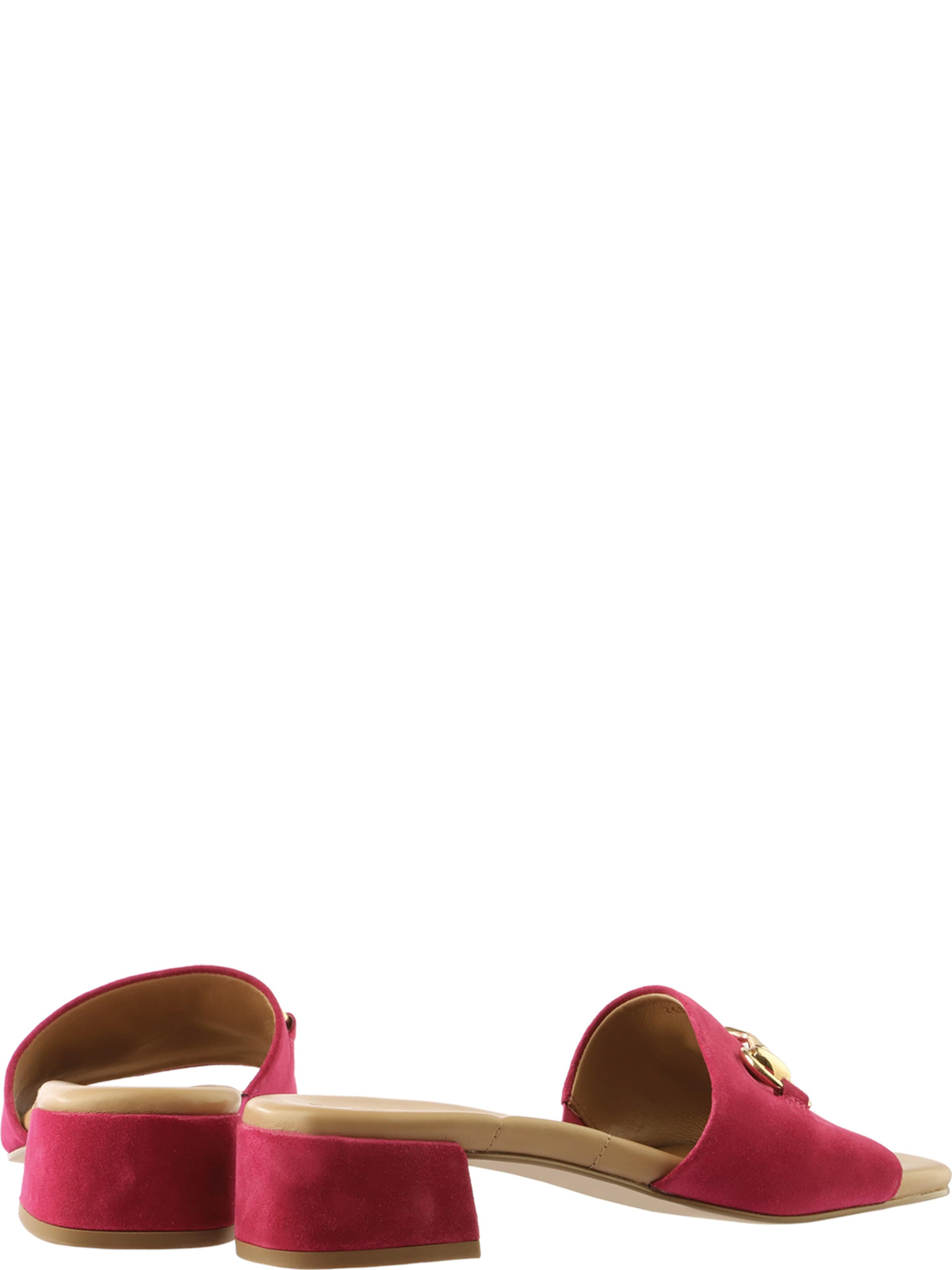 Mule 'Nella' Högl en rose