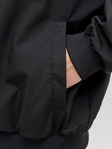 Veste mi-saison JACK & JONES en noir