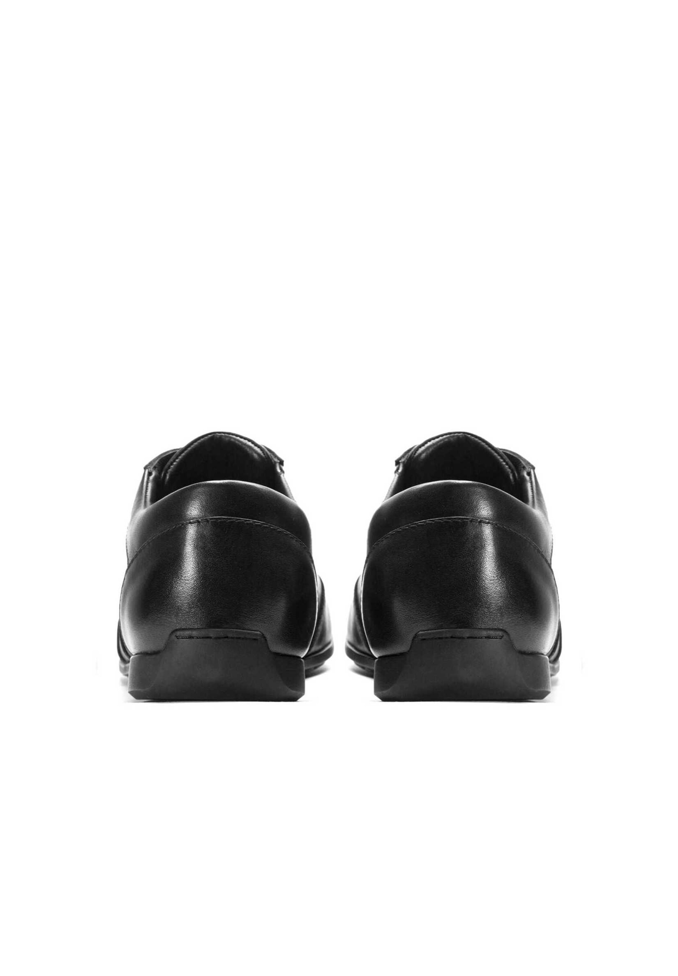 Chaussure à lacets Kazar en noir