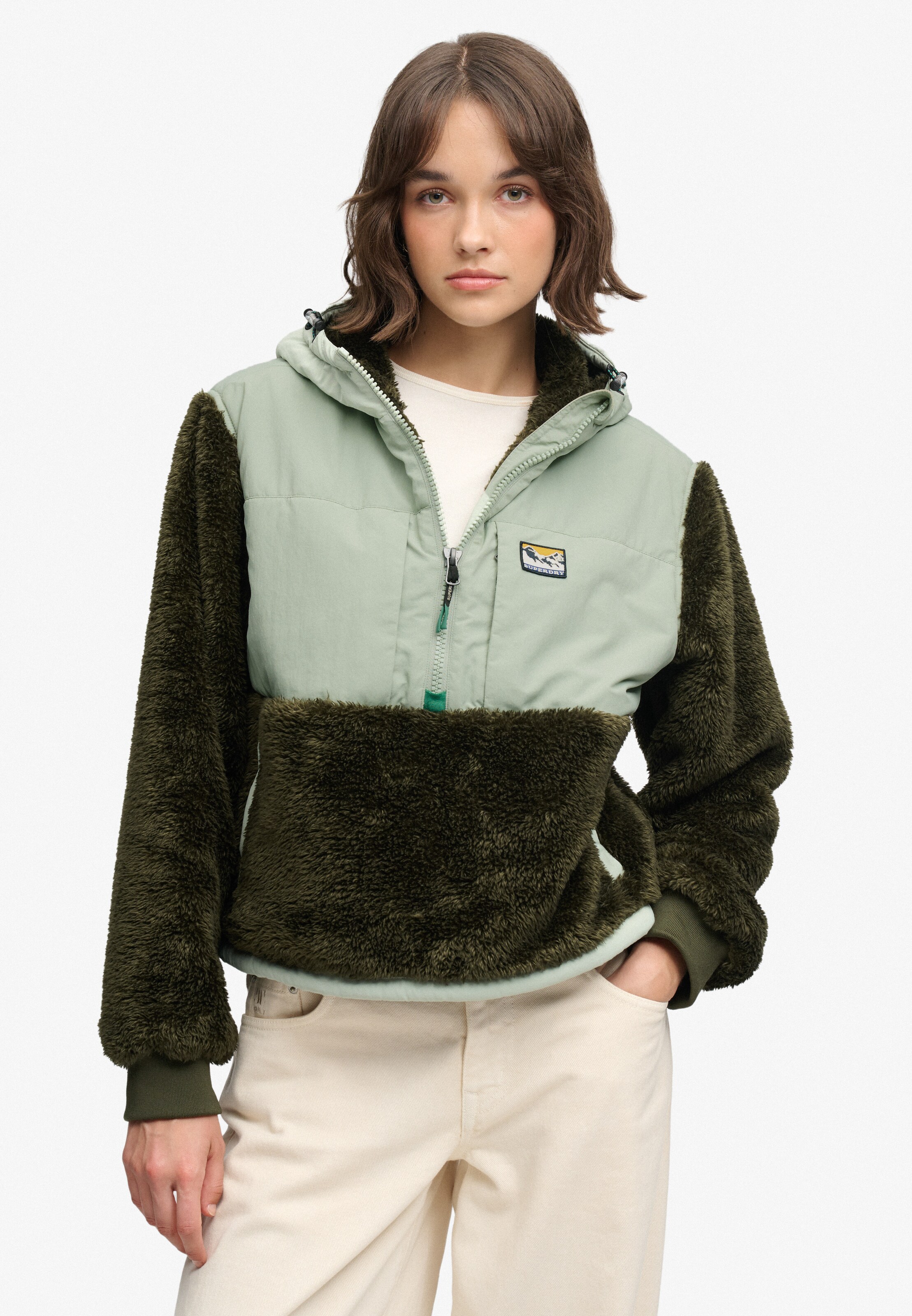 Superdry & Co Tussenjas in Groen: voorkant