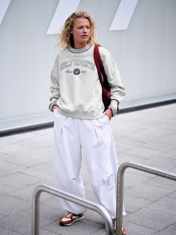 Felpa di self. in grigio