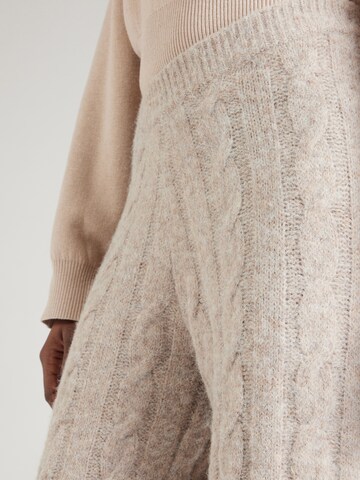TOPSHOP - Bootcut Pantalón en beige
