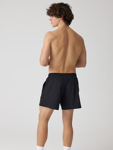 SNOCKS Regular Shorts 'Basic 5 Inch' in Schwarz