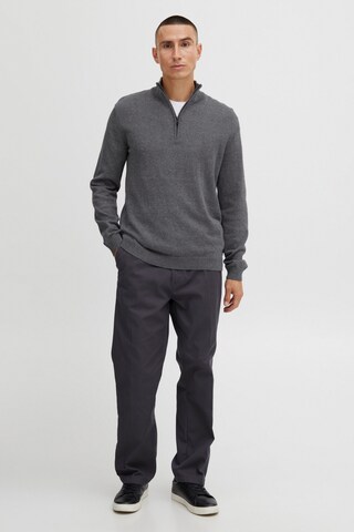 !Solid Pullover in Grau