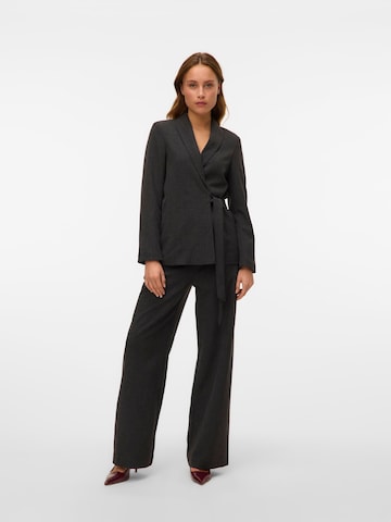Blazer 'VMBESTIE' VERO MODA en gris