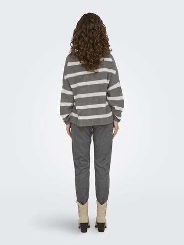 JDY Sweater 'JUSTY' in Grey