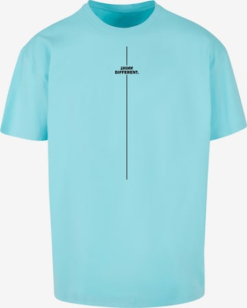 Merchcode Shirt 'Think Different' in Blauw: voorkant