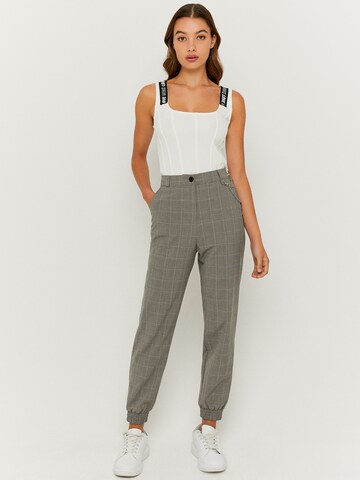 Tally Weijl Tapered Pants in Grey