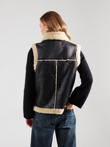 VERO MODA Vesta 'VMKAY' – černá