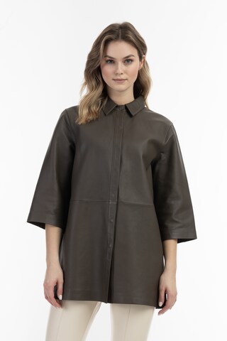 DreiMaster Vintage Blouse in Bruin: voorkant