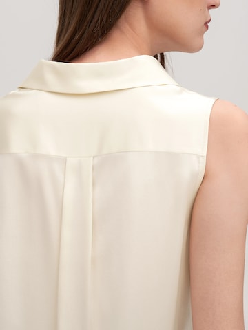 Lilysilk - Blusa 'Ärmelloses Seide Hemd mit V-Ausschnitt' en blanco