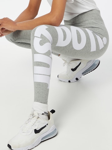 Nike Sportswear Skinny Pajkice 'Essential' | siva barva