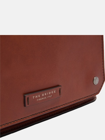 The Bridge Messenger i brun