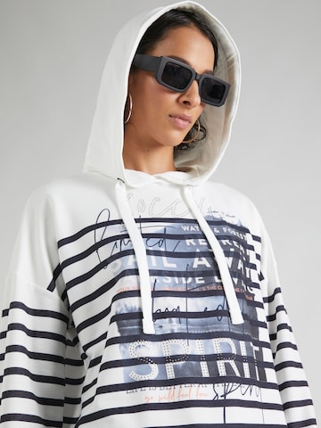 Sweat-shirt 'Rock The Boat' Soccx en blanc