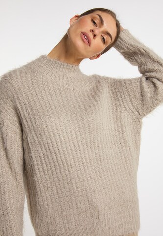 usha WHITE LABEL Sweater in Beige