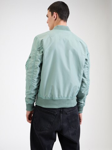 Veste mi-saison 'MA-1 TT' ALPHA INDUSTRIES en vert