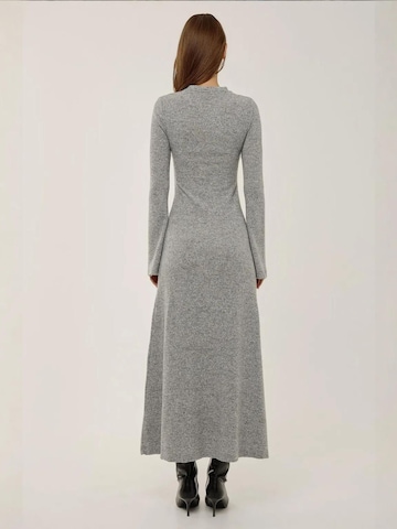 Abito in maglia di Hiccup in grigio