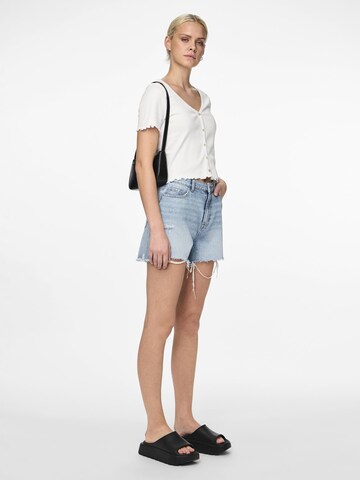 T-shirt 'PCMaddy' PIECES en blanc
