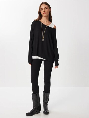 Happiness İstanbul - Camisa em preto