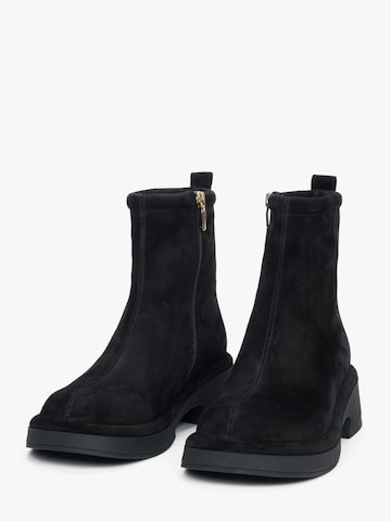 Estro Ankle Boots '55-75000'‌‌ in Schwarz