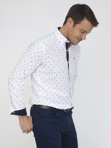 Coupe regular Chemise 'Krakow' Sir Raymond Tailor en blanc