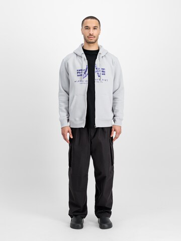 ALPHA INDUSTRIES - Sudadera con cremallera en gris: frente