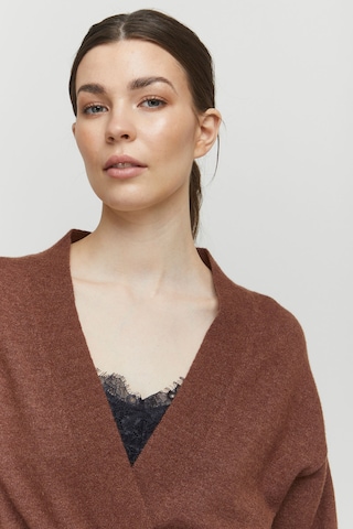 b.young Gebreid vest 'NONINA' in Bruin